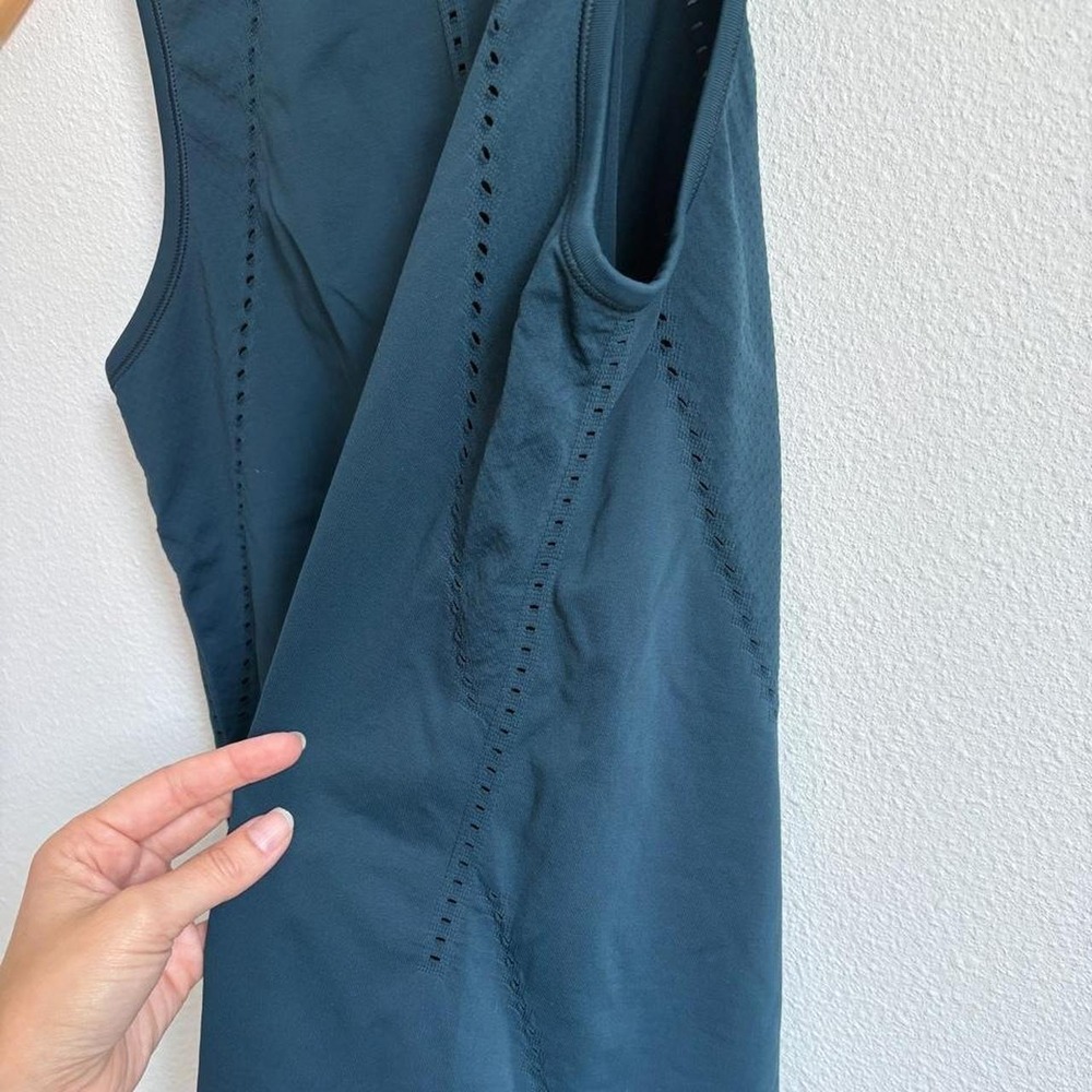 Athleta Womens Teal Pointelle Split Back Sleeveless Activewear Tank Top size XS - Picture 4 of 7